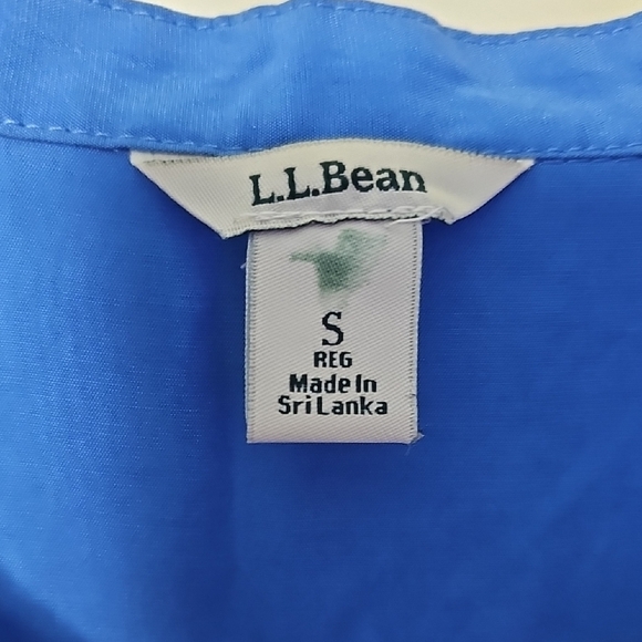 L.L. Bean Blue Blouse with Mandarin Collar Size S - Picture 2 of 7